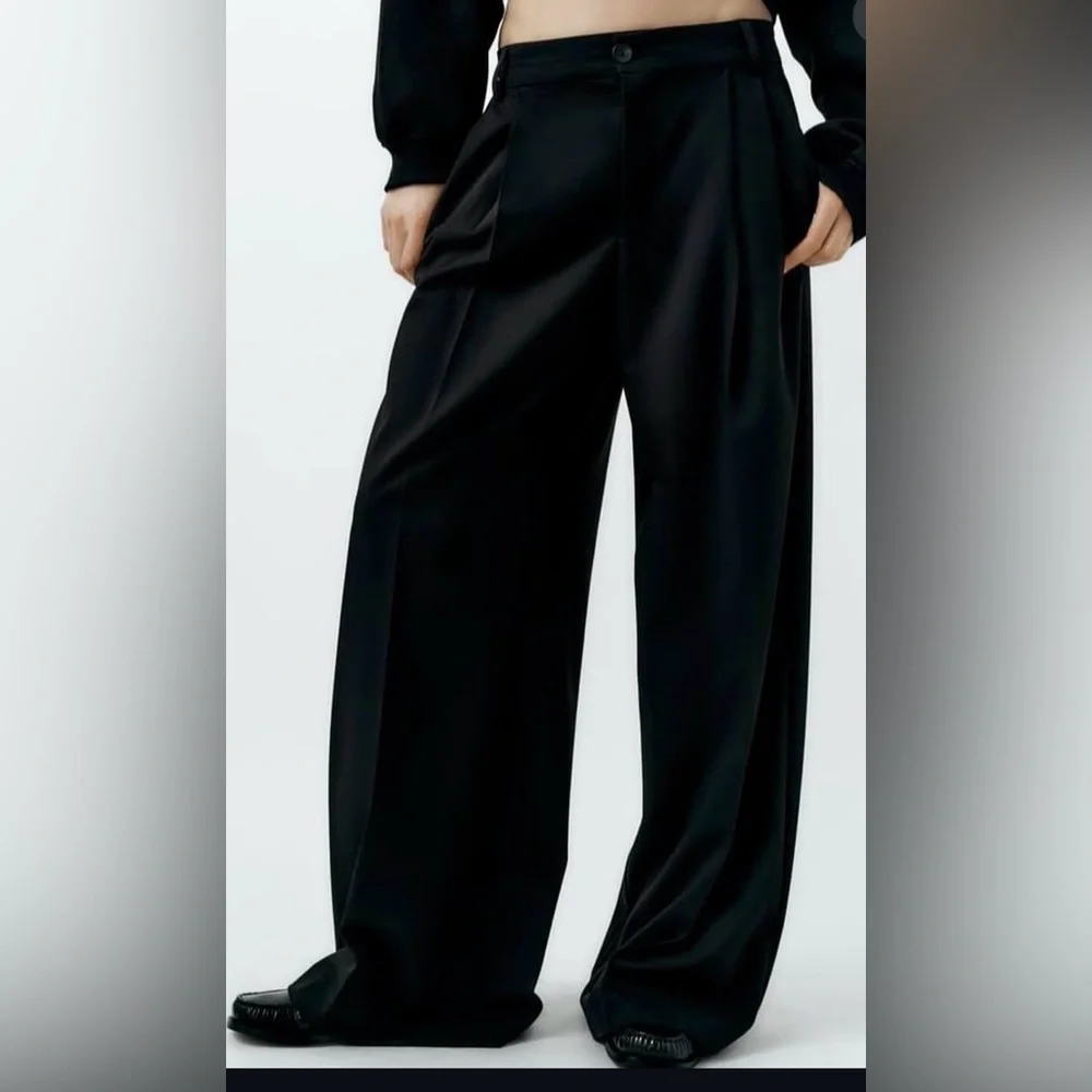 Zara Pleated Black Pants Size S NWT - Picture 3 of 4
